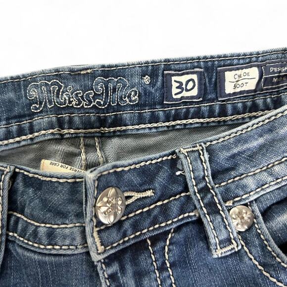 Miss Me Size 30 Blue Chloe Bootcut Jeans with Sunflower Embroidered Pockets - Picture 3 of 6